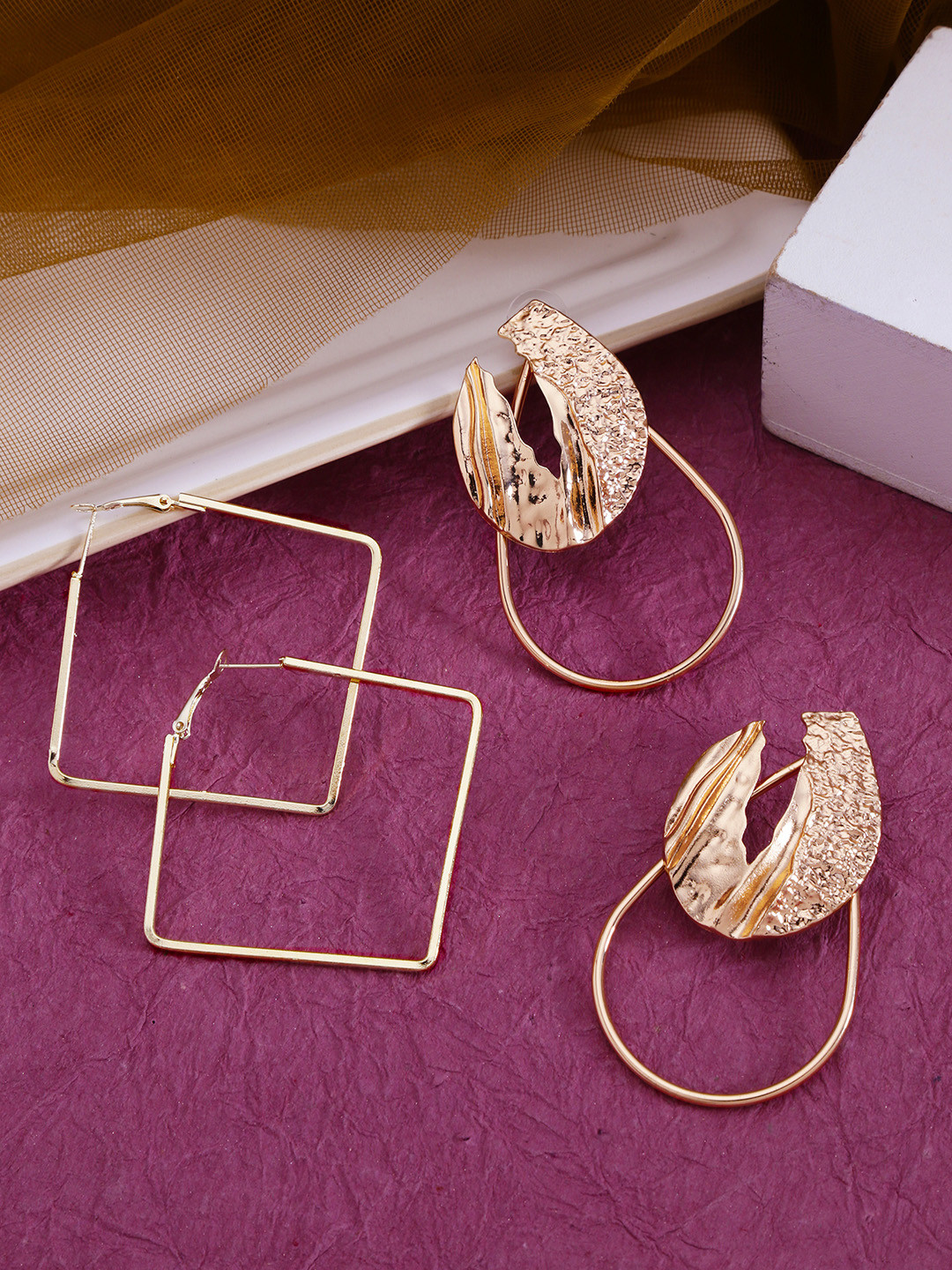 Yellow Chimes Woman Set of 2 Gold Plated Geometric Square Round Design Drop Earrings