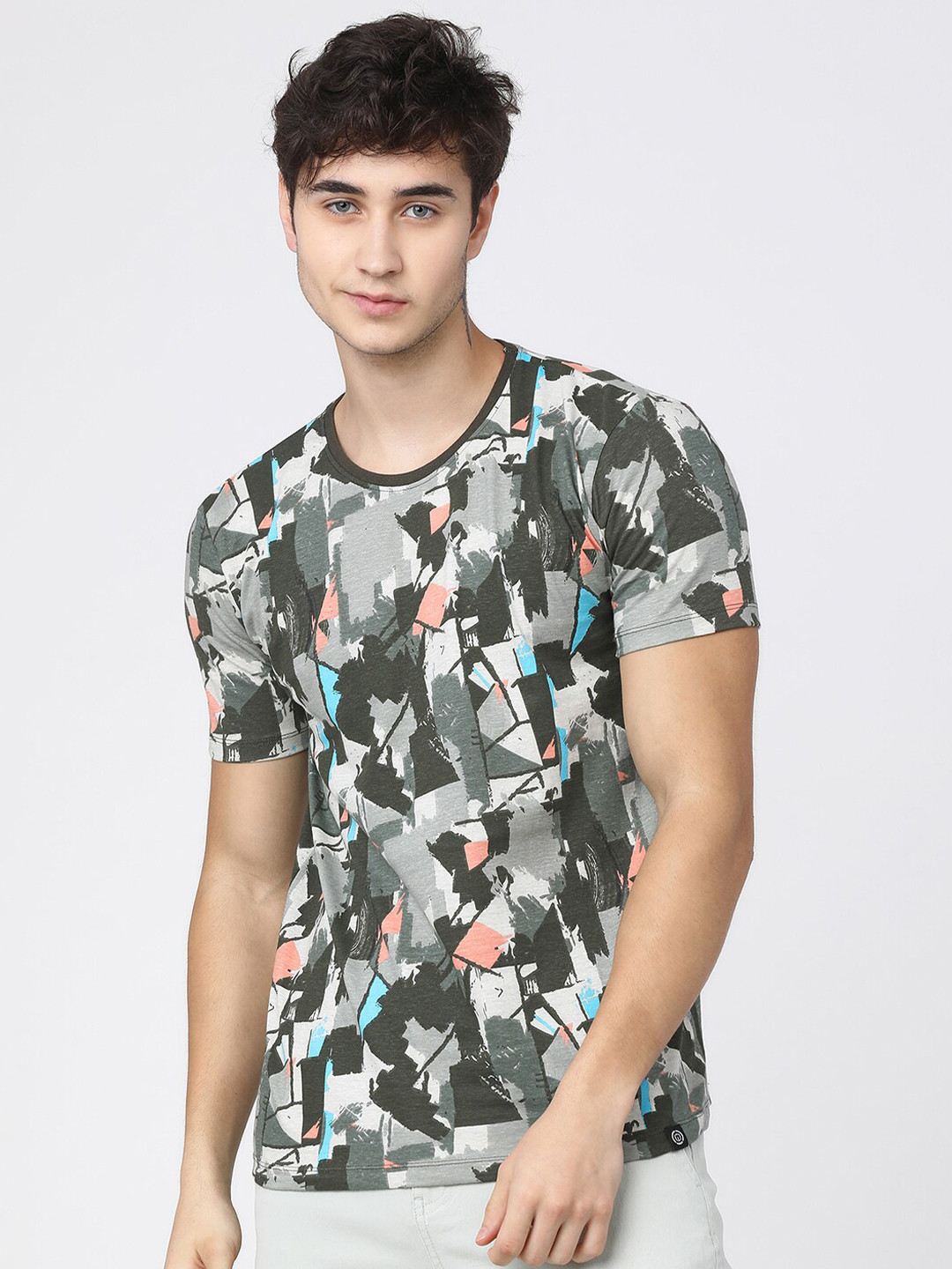 LOCOMOTIVE Men Grey & Pink Printed Slim Fit Cotton T-shirt