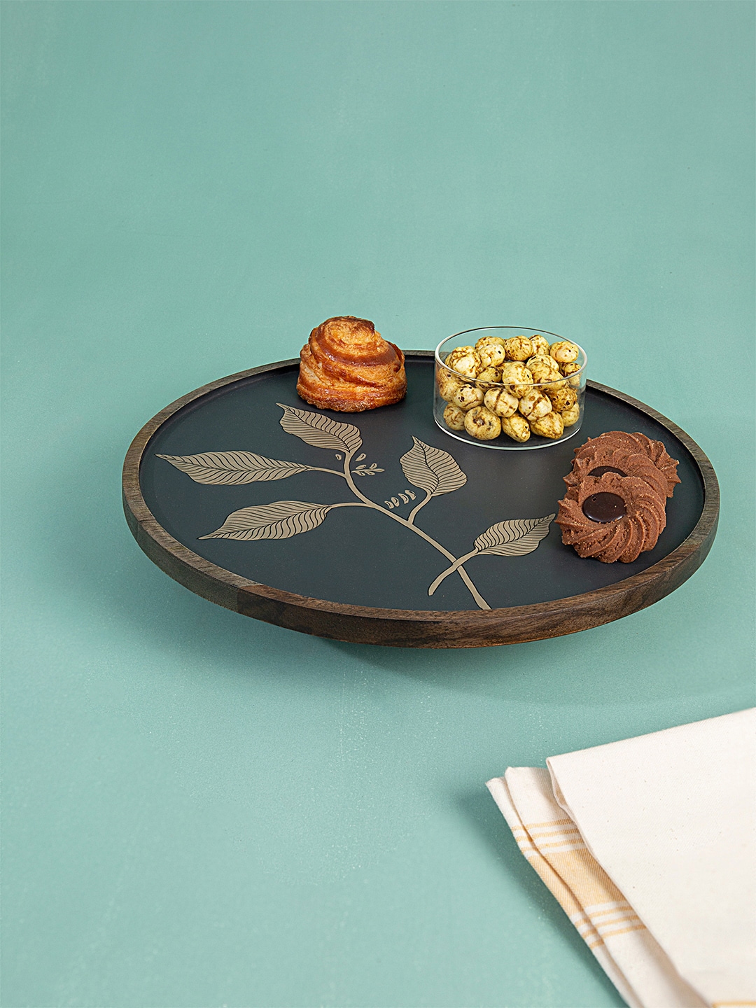 ellementry Black & Gold-Toned Textured Foliage Wooden Lazy Susan