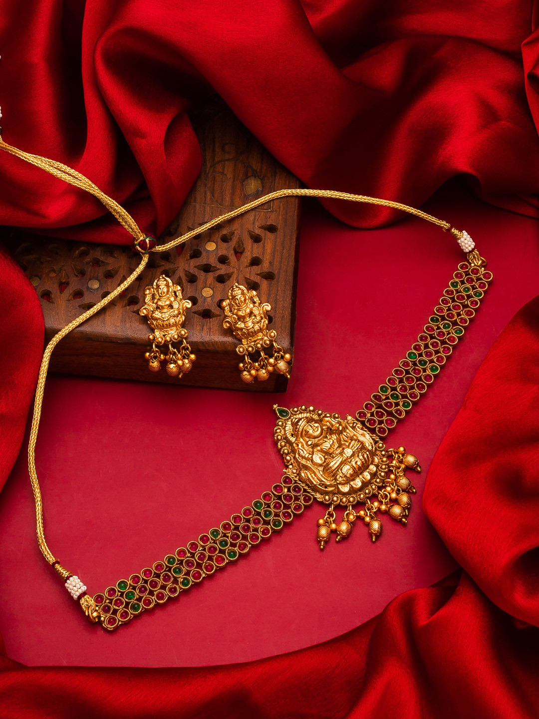 aadita Gold-Plated & Pink Pearls Beaded Handcrafted Matinee Temple Jewellery Set