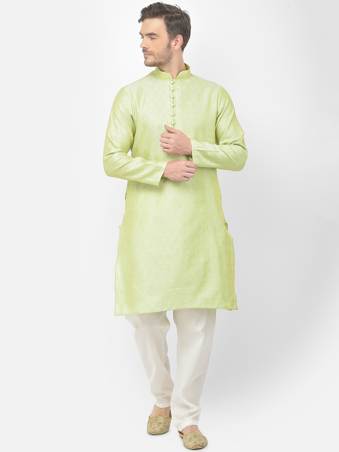 SG LEMAN Men Green & Ethnic Motifs Woven Design Regular Raw Kurta with Pyjamas