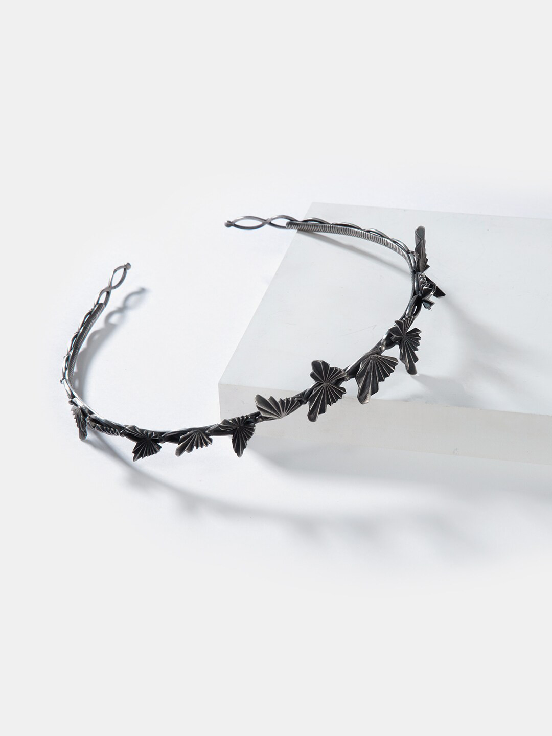 SHAYA Women Silver & Black Hairband
