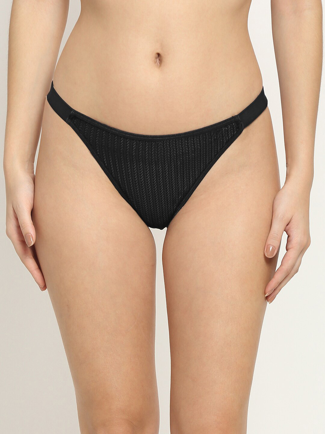 Aoba Women Black Self Design Thongs AIP-19R