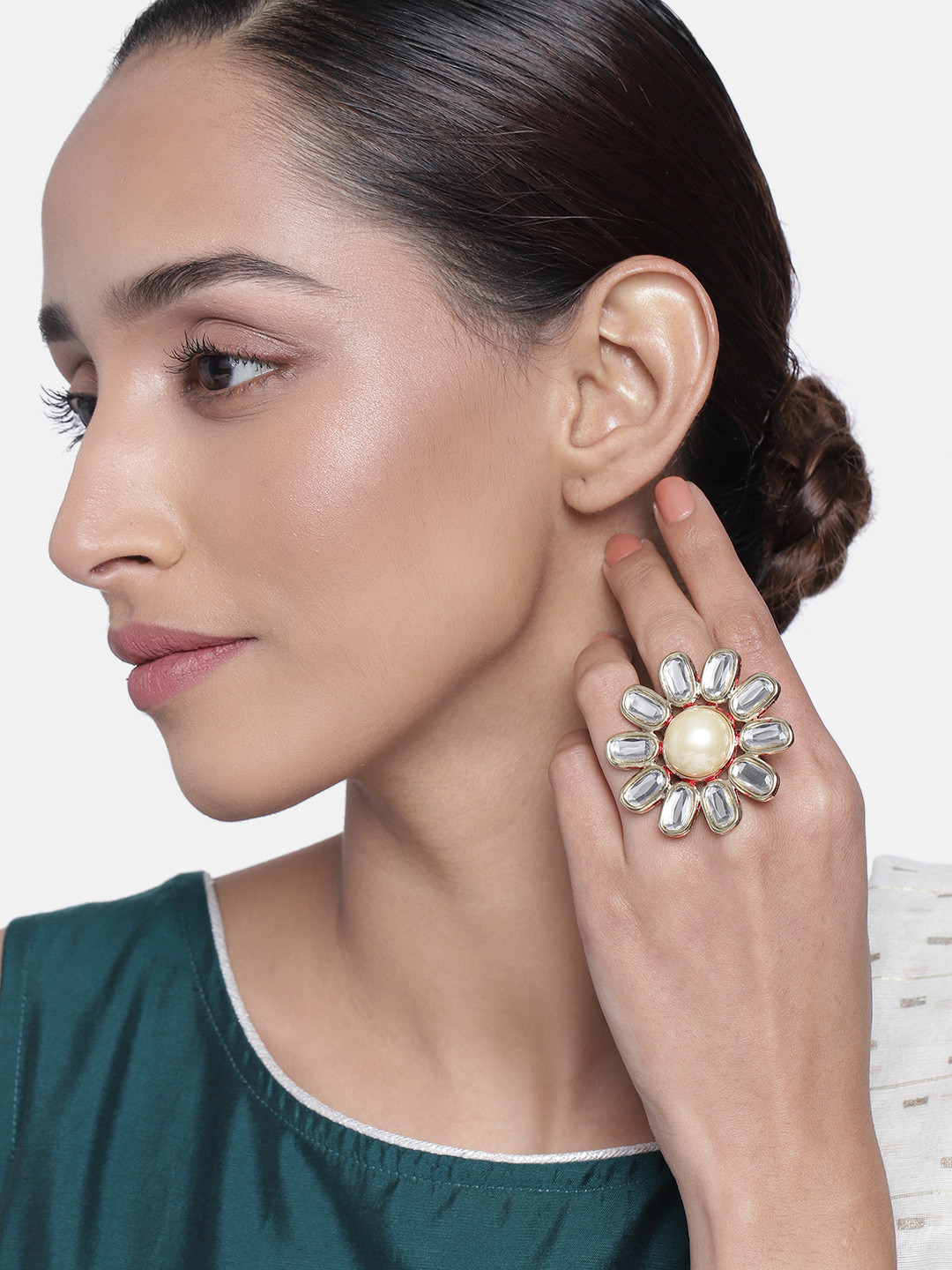 Estele White & Cream-Coloured Gold-Plated Polki Kundan & Pearl Studded Finger Ring