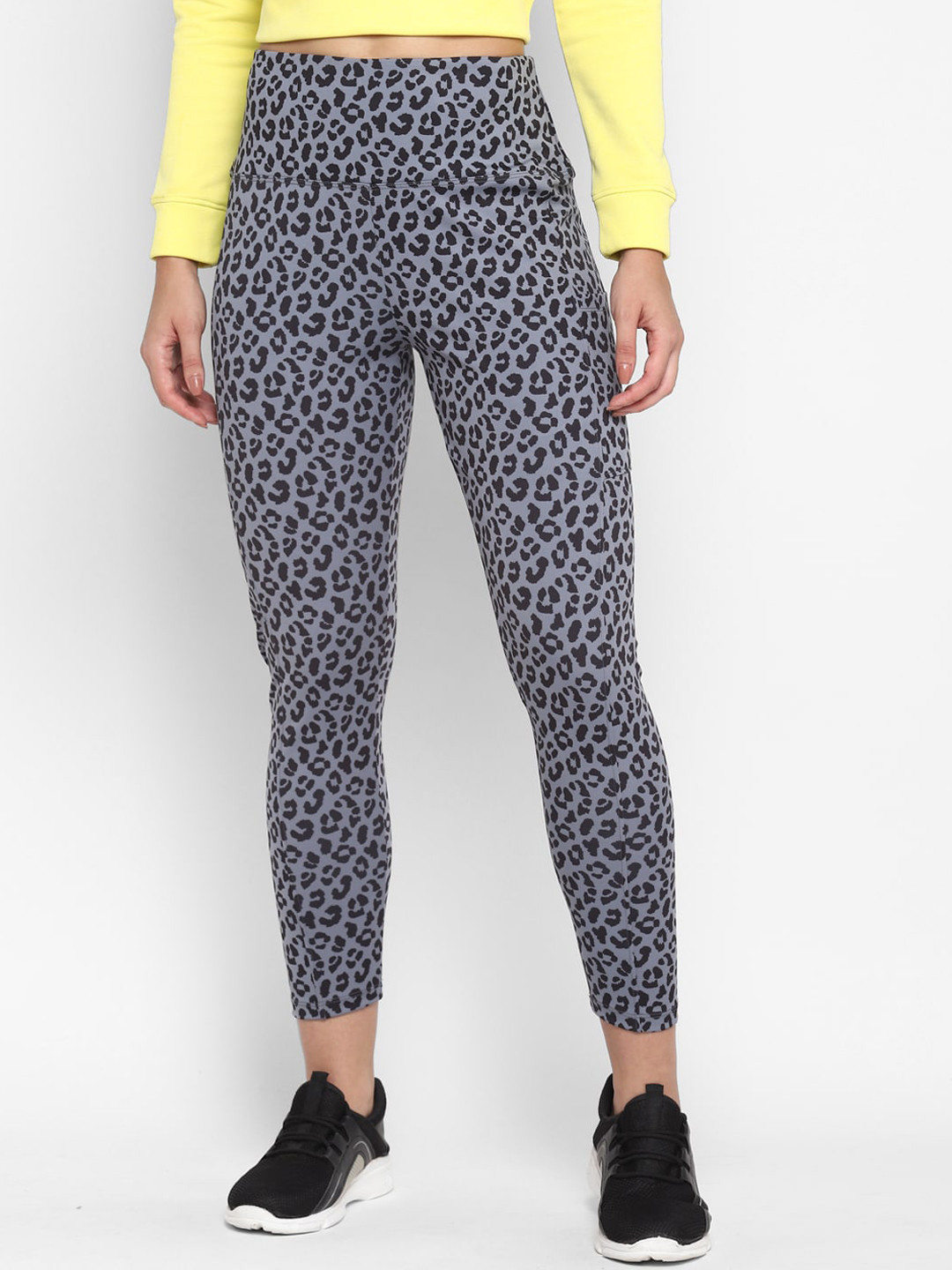 OFF LIMITS Women Grey & Black Animal Printed Anti Microbial Tights