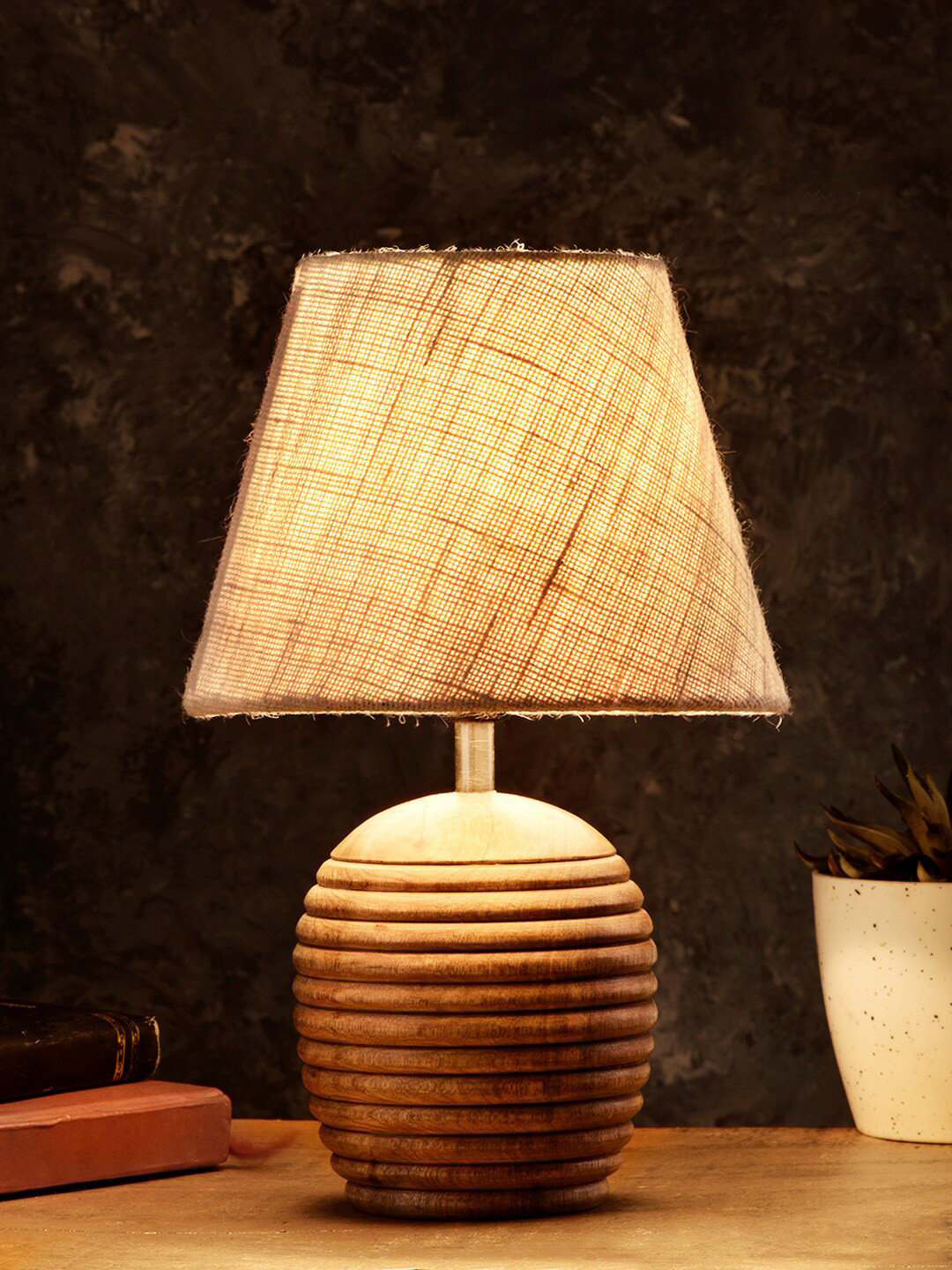 green girgit Brown & White Textured Wooden Lamp with Jute Shade