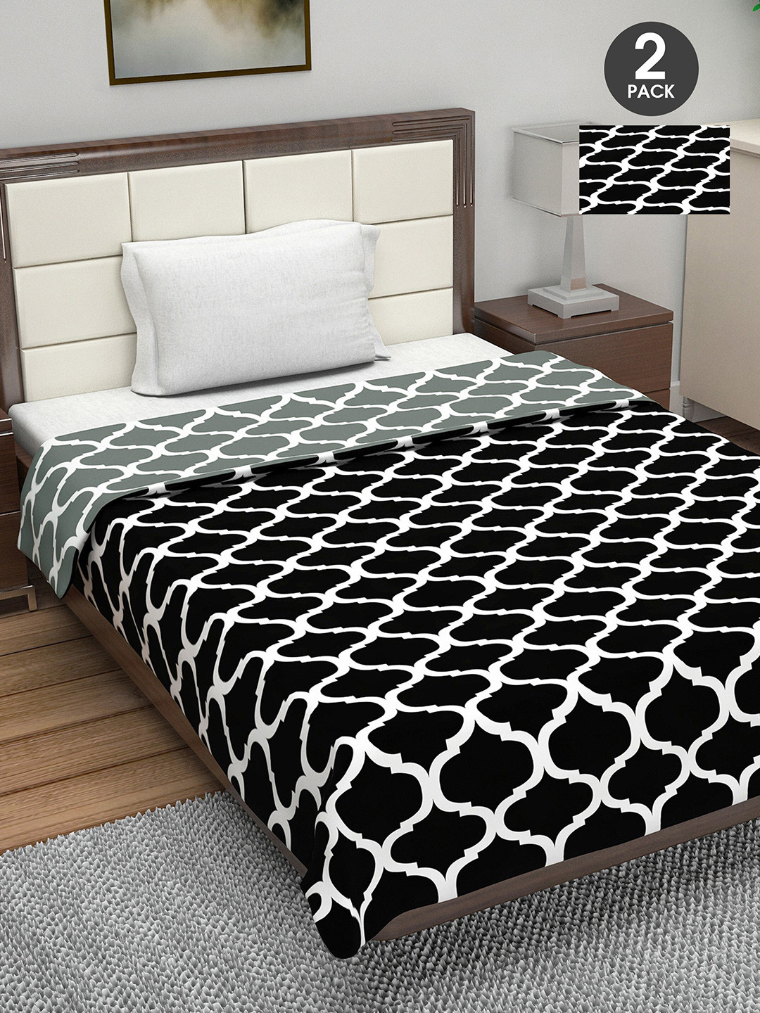 Divine Casa Set of 2 Black & Green Geometric AC Room 110 GSM Single Bed Dohar