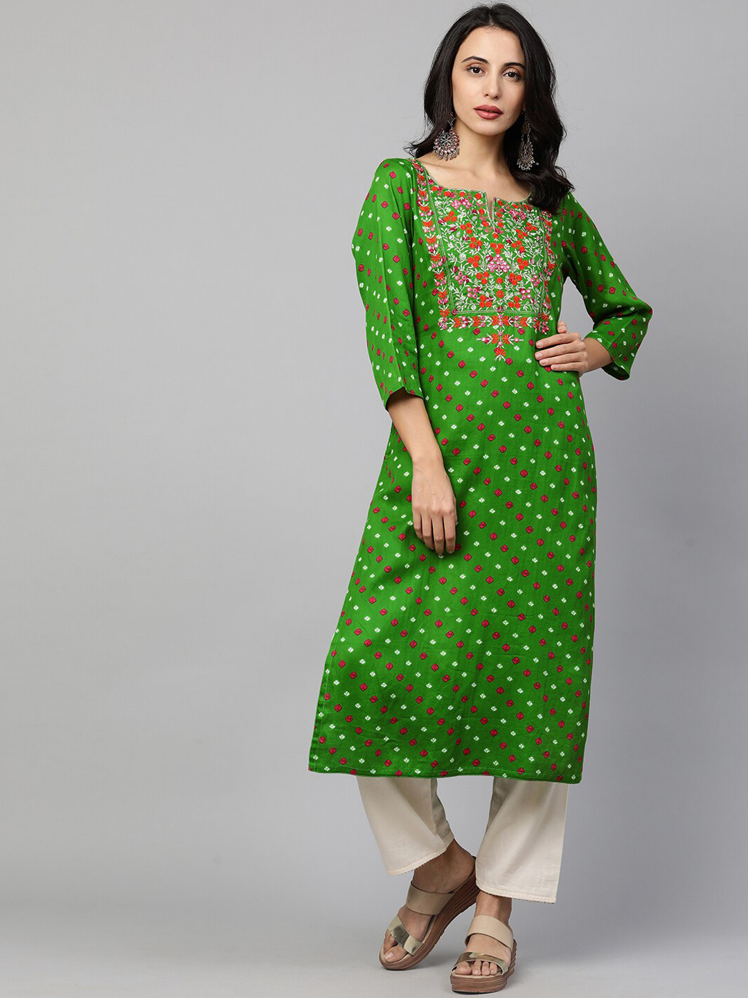 FASHOR Women Green & Red Bandhani Screen Printed Thread Work Straight Kurta
