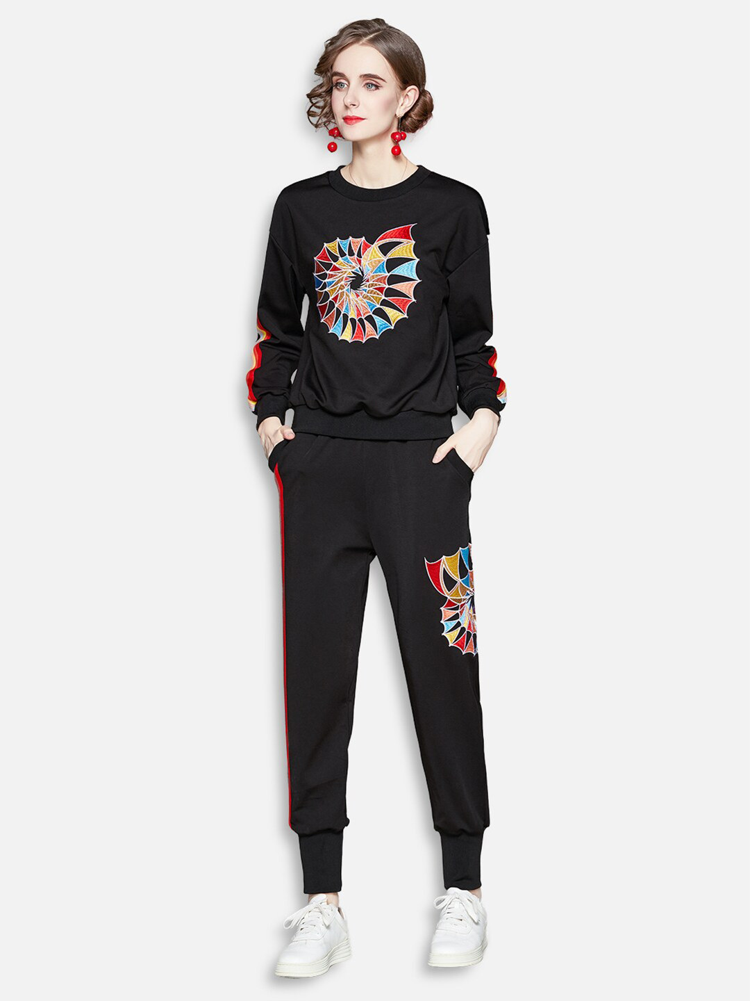 JC Collection Women Black & White Printed T-shirt with Joggers