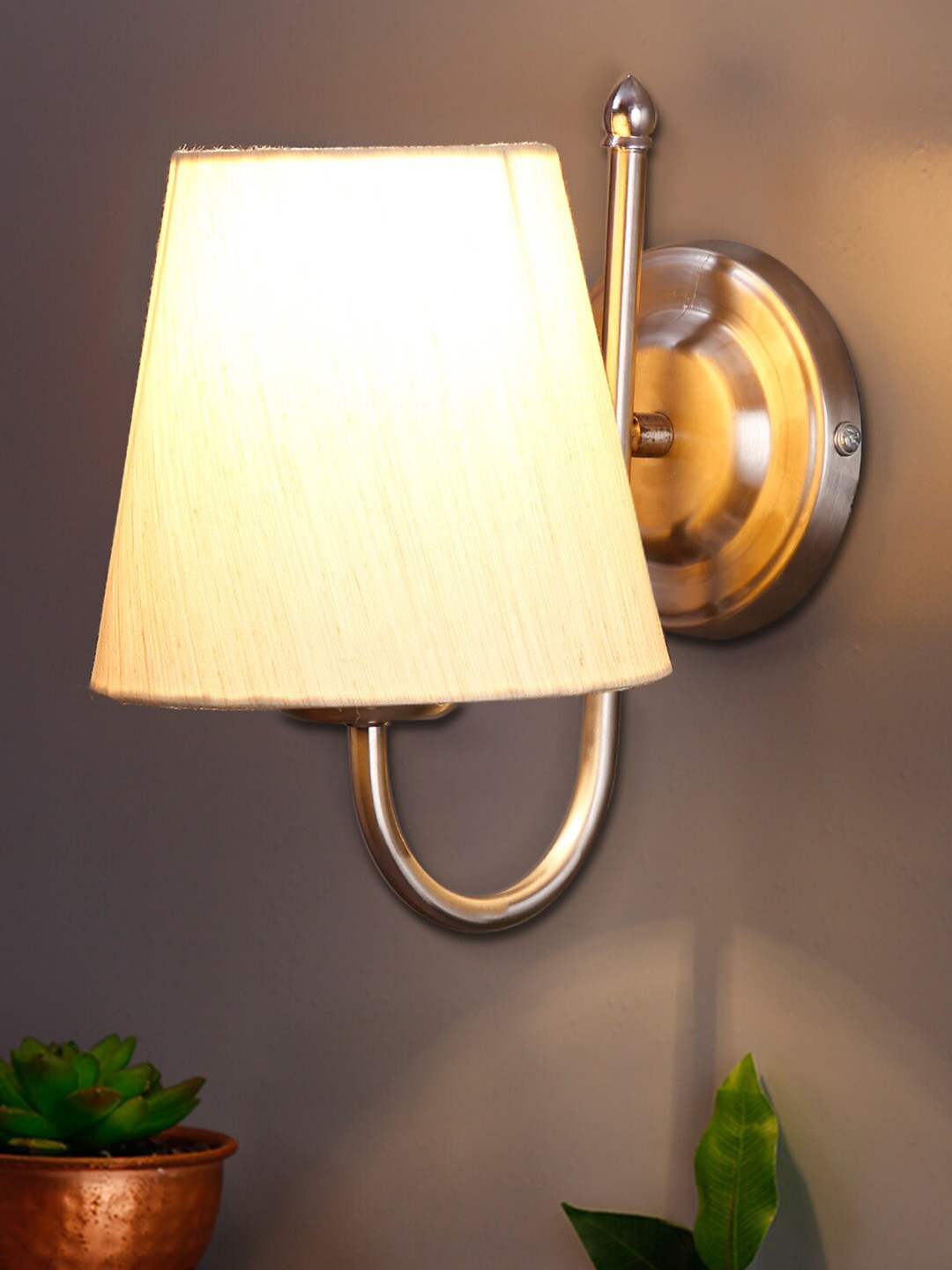 Devansh Off-White & Silver Contemporary Wall Lamp