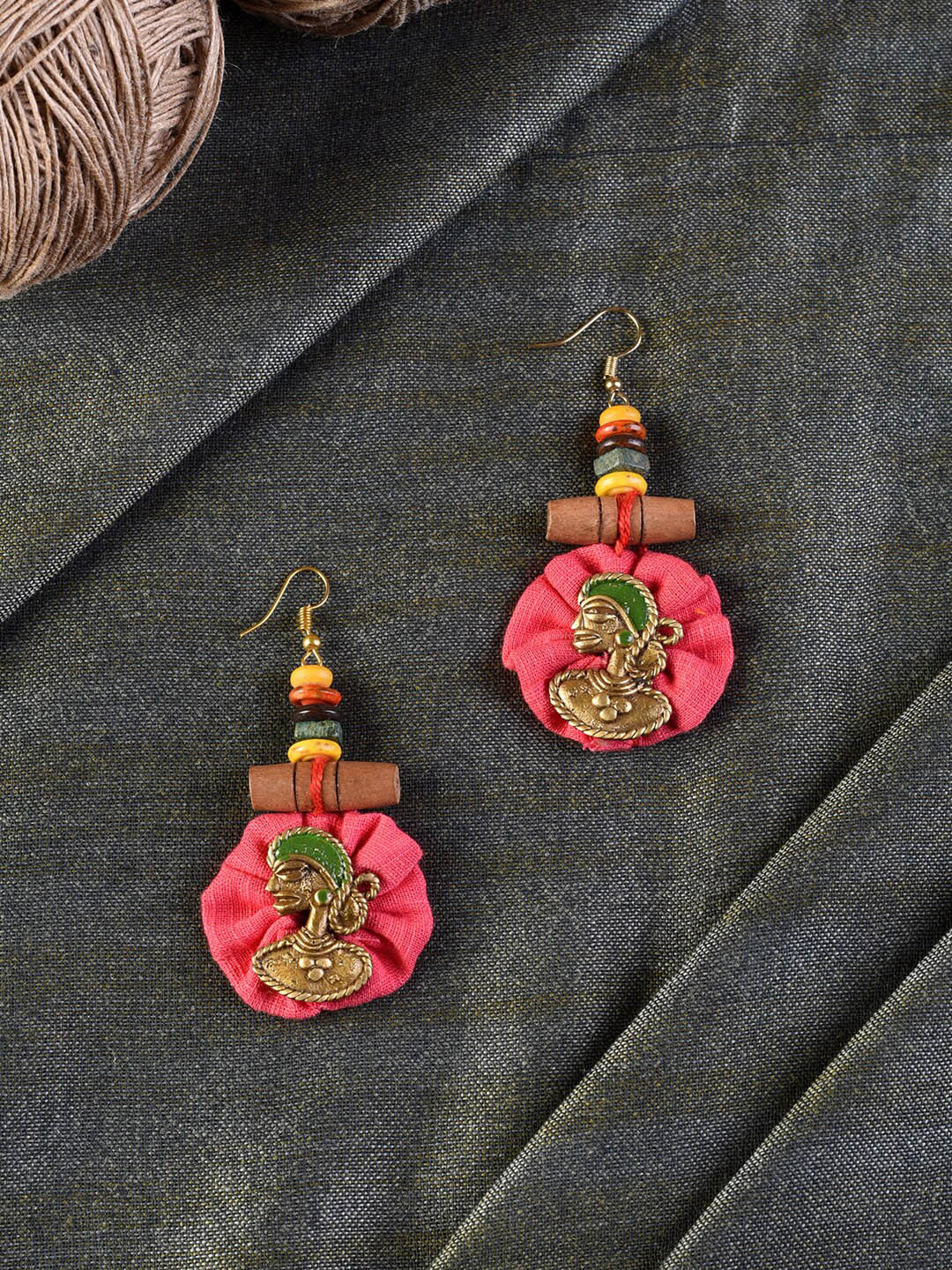 AAKRITI ART CREATIONS Pink & Gold-Toned Quirky Drop Earrings