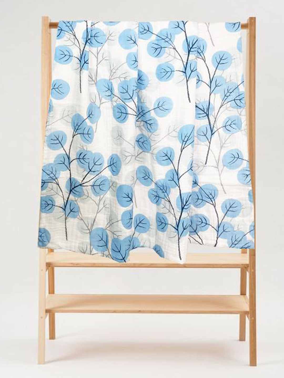 The Mom Store White & Blue Floral Mild Winter 350 GSM Single Bed Dohar