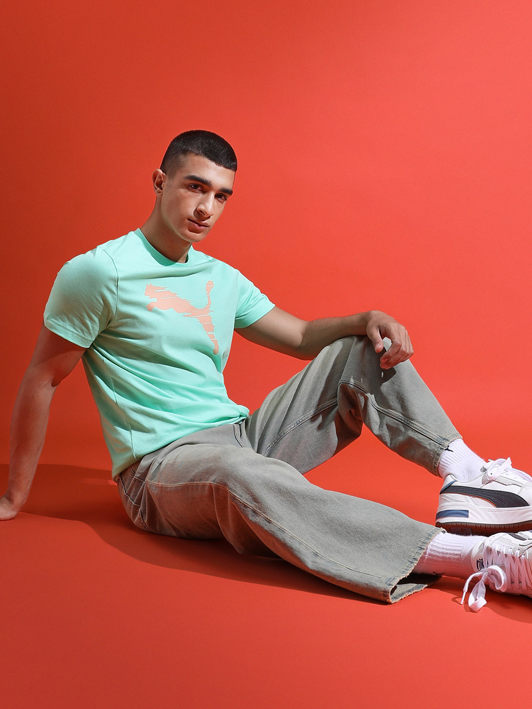 Puma Men Green & Pink Brand Logo Printed Slim Fit Shaded Cat T-shirt