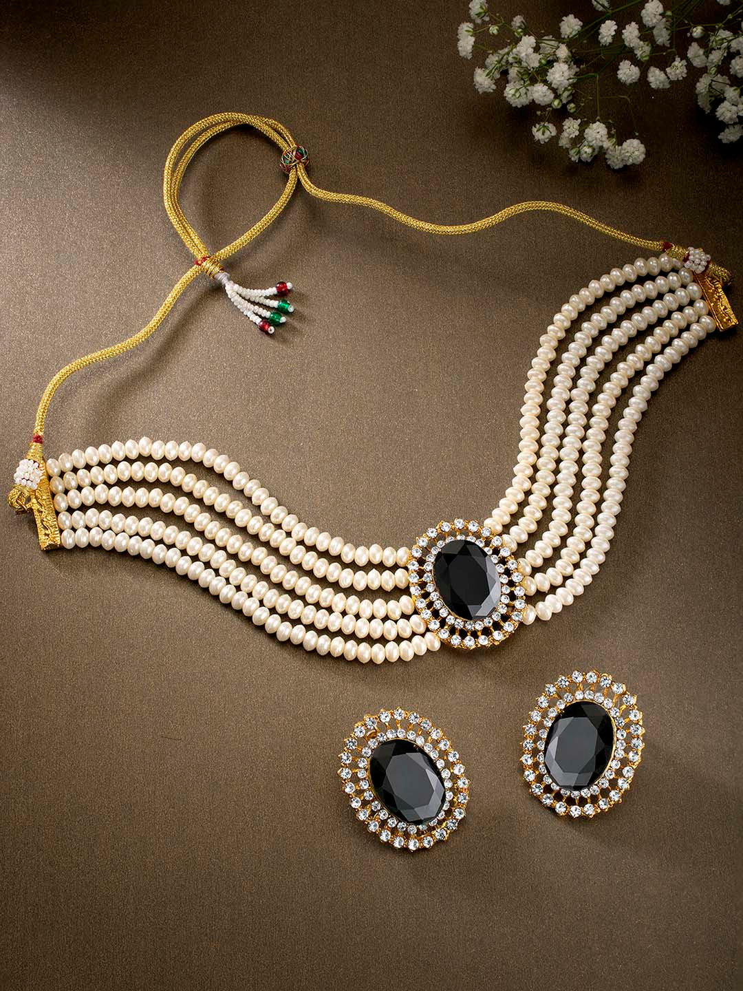 Peora Gold Plated Oval Black Stone Beaded Jewellery Set