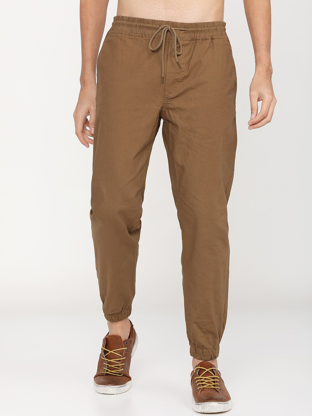 HIGHLANDER Men Khaki Slim Fit Easy Wash Joggers Trousers