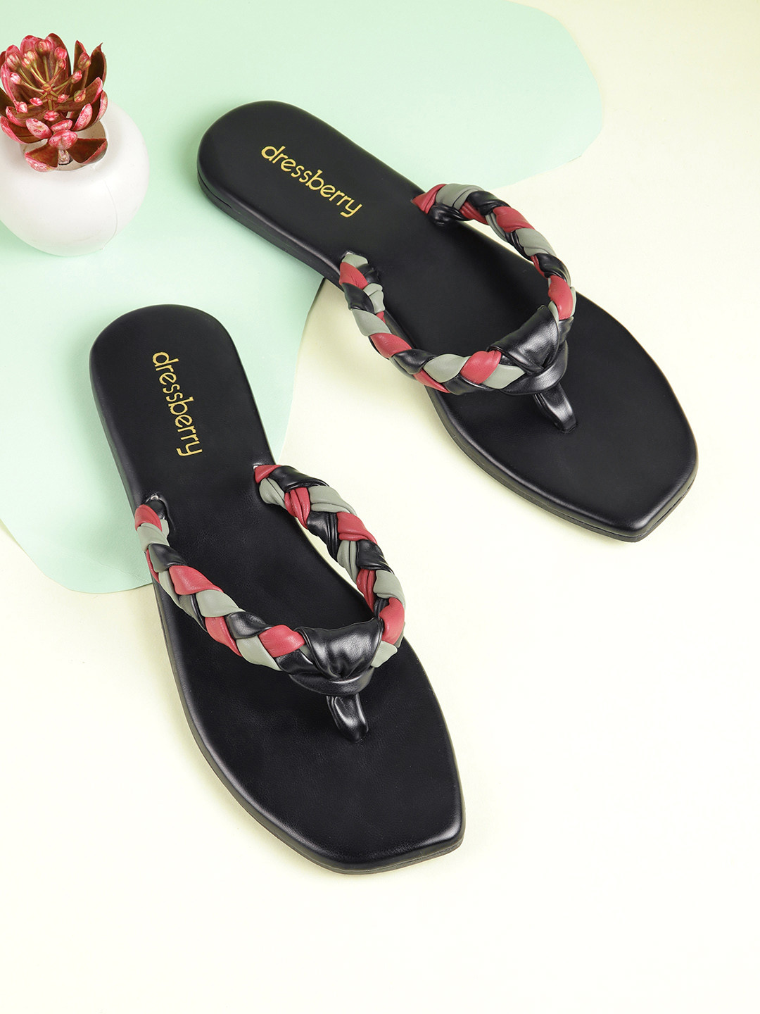 DressBerry Women Black & Green Braided Open Toe Flats