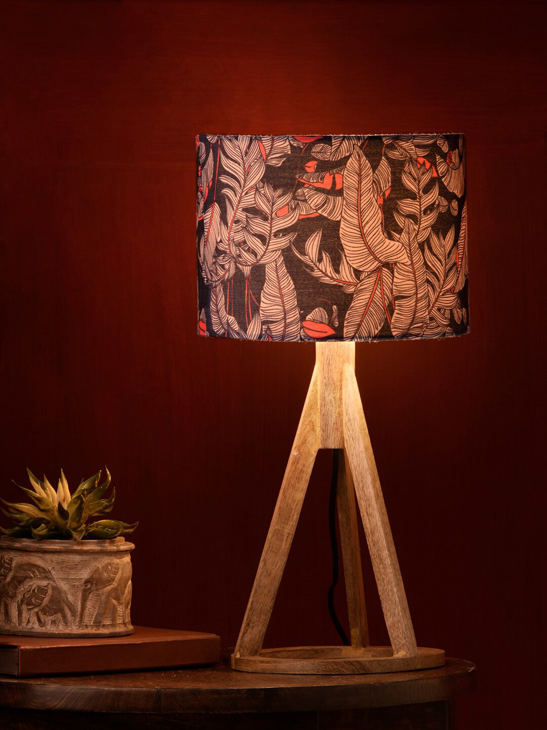 green girgit Brown & Blue Leaves Trio Wooden Table Lamp