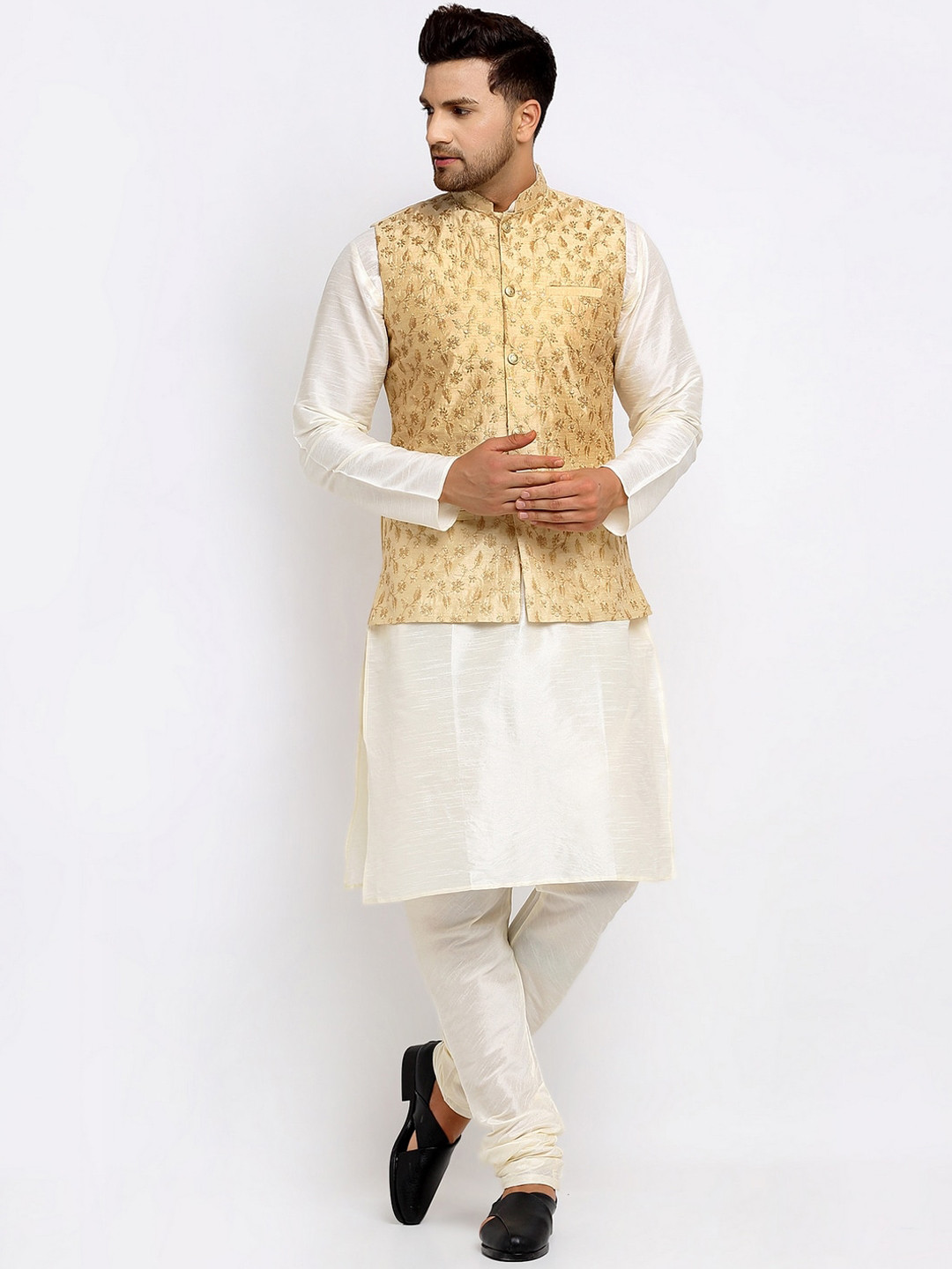 KRAFT INDIA Men Cream Kurta and Churidar with Embroidered Nehru jacket