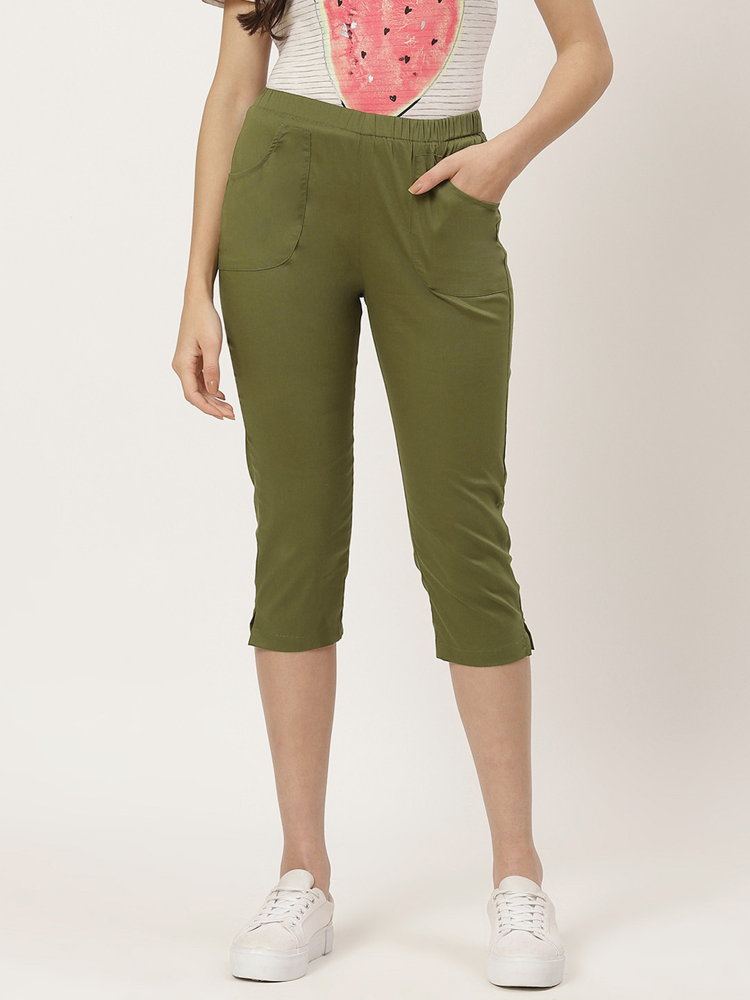 BRINNS Women Olive Solid Green Capris