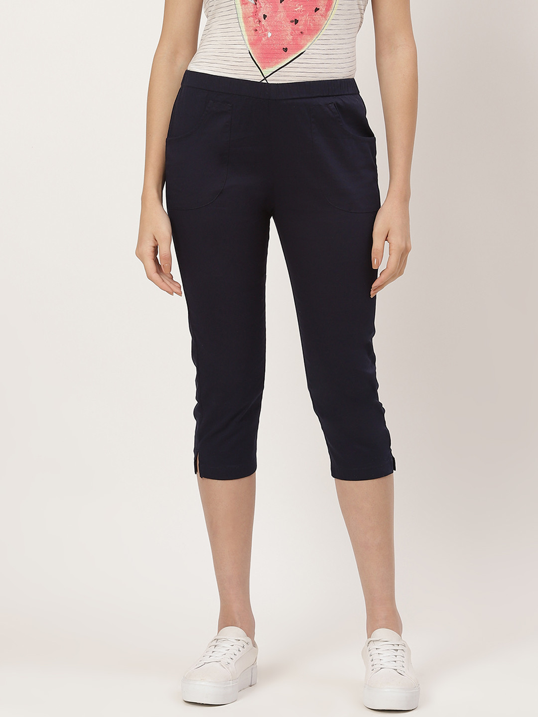 BRINNS Women Navy Blue Solid Mid Rise  Capris