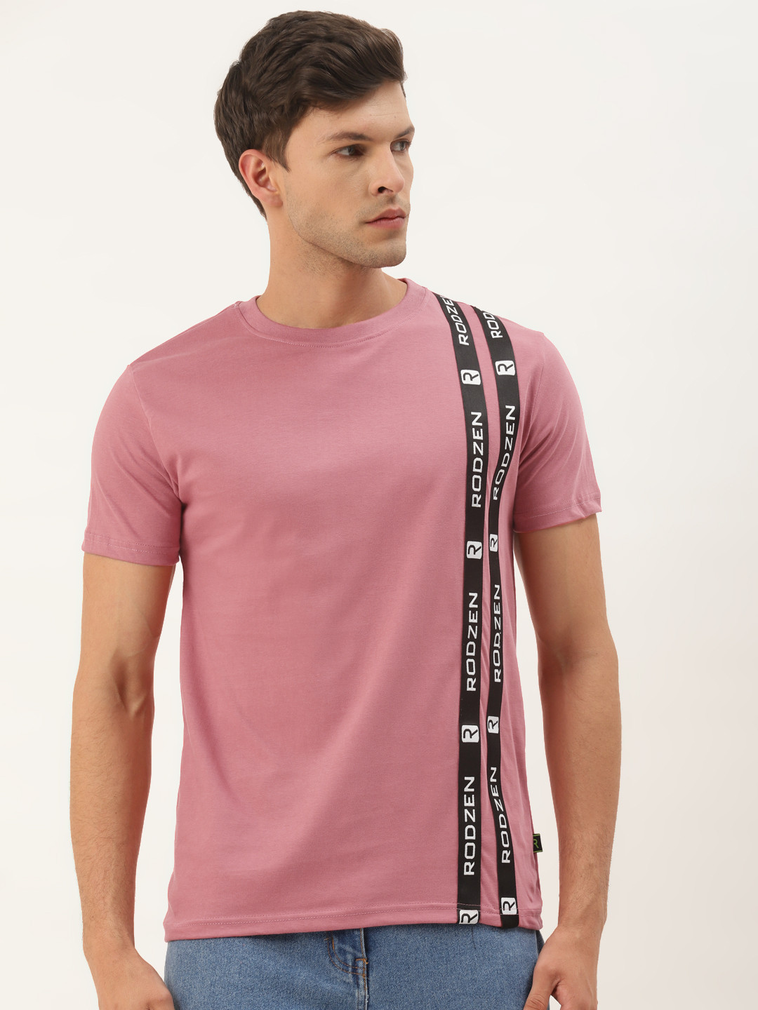 Rodzen Men Pink & Black Brand Logo Striped Applique Slim Fit T-shirt
