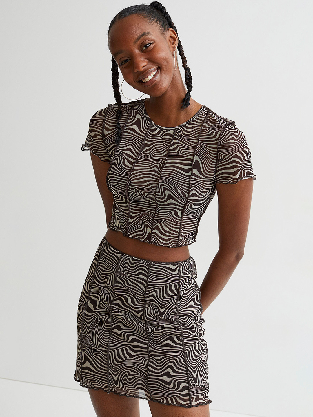 H&M Women Brown & Cream Colored Printed Short Skirt