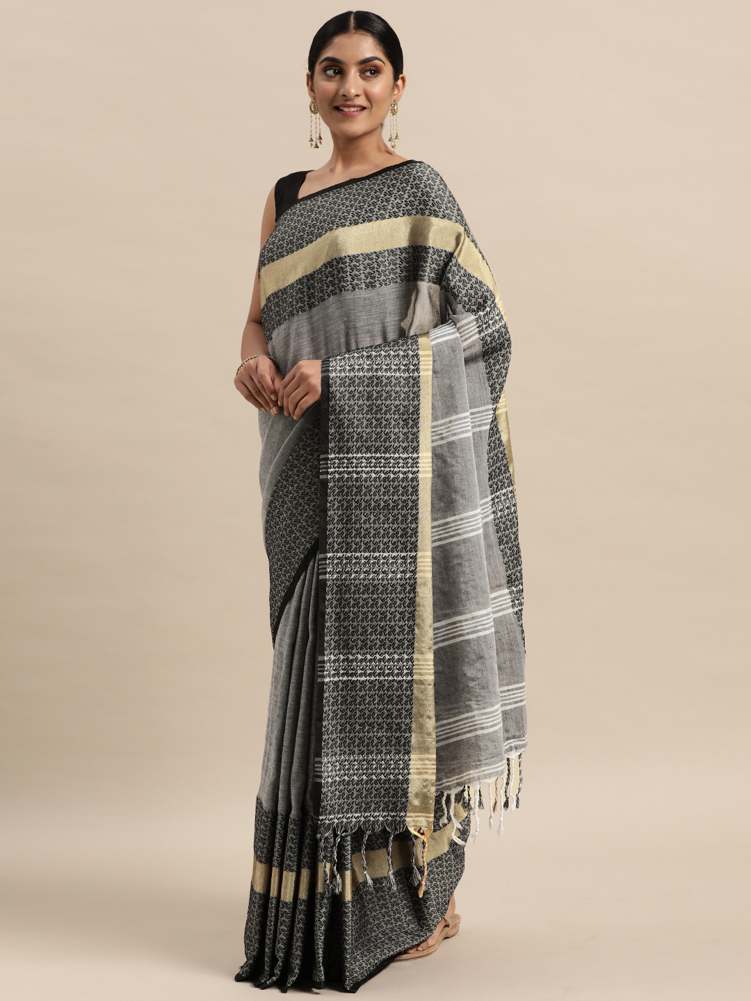 Mitera Grey & Black Paisley Handloom Pure Cotton Saree