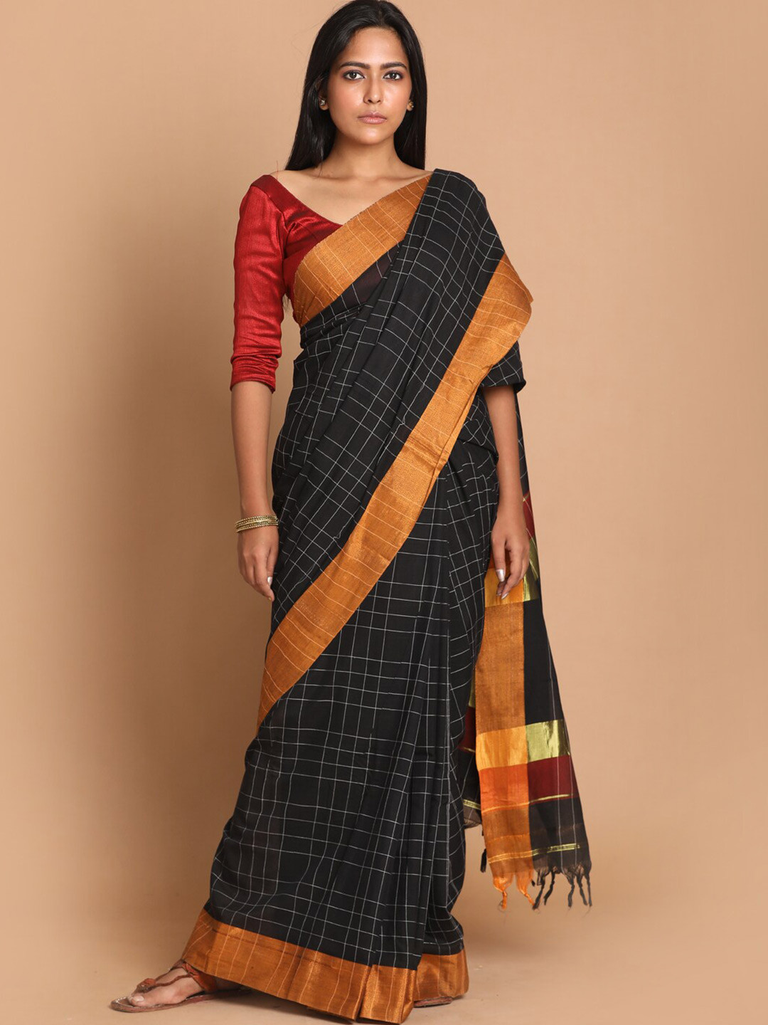Saranee Black & Gold-Toned Checked Zari Pure Cotton Saree