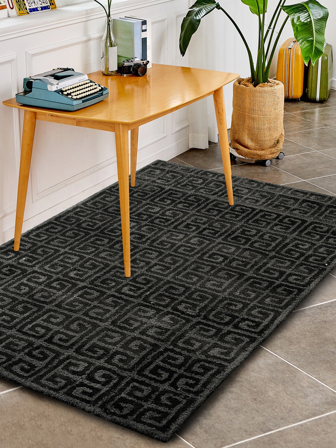 Saral Home Charcoal Grey Self-Design Cotton Rectangular Carpet