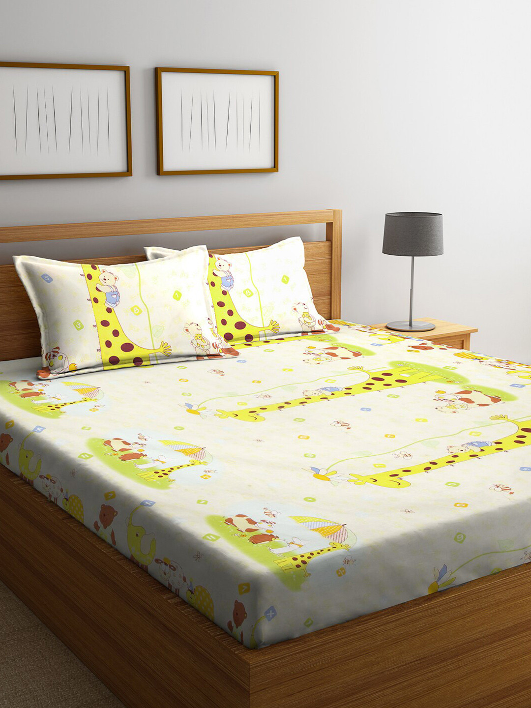 KLOTTHE Cream Animal Cotton 210 TC King Bedsheet with 2 Pillow Covers-98 x 87 inches