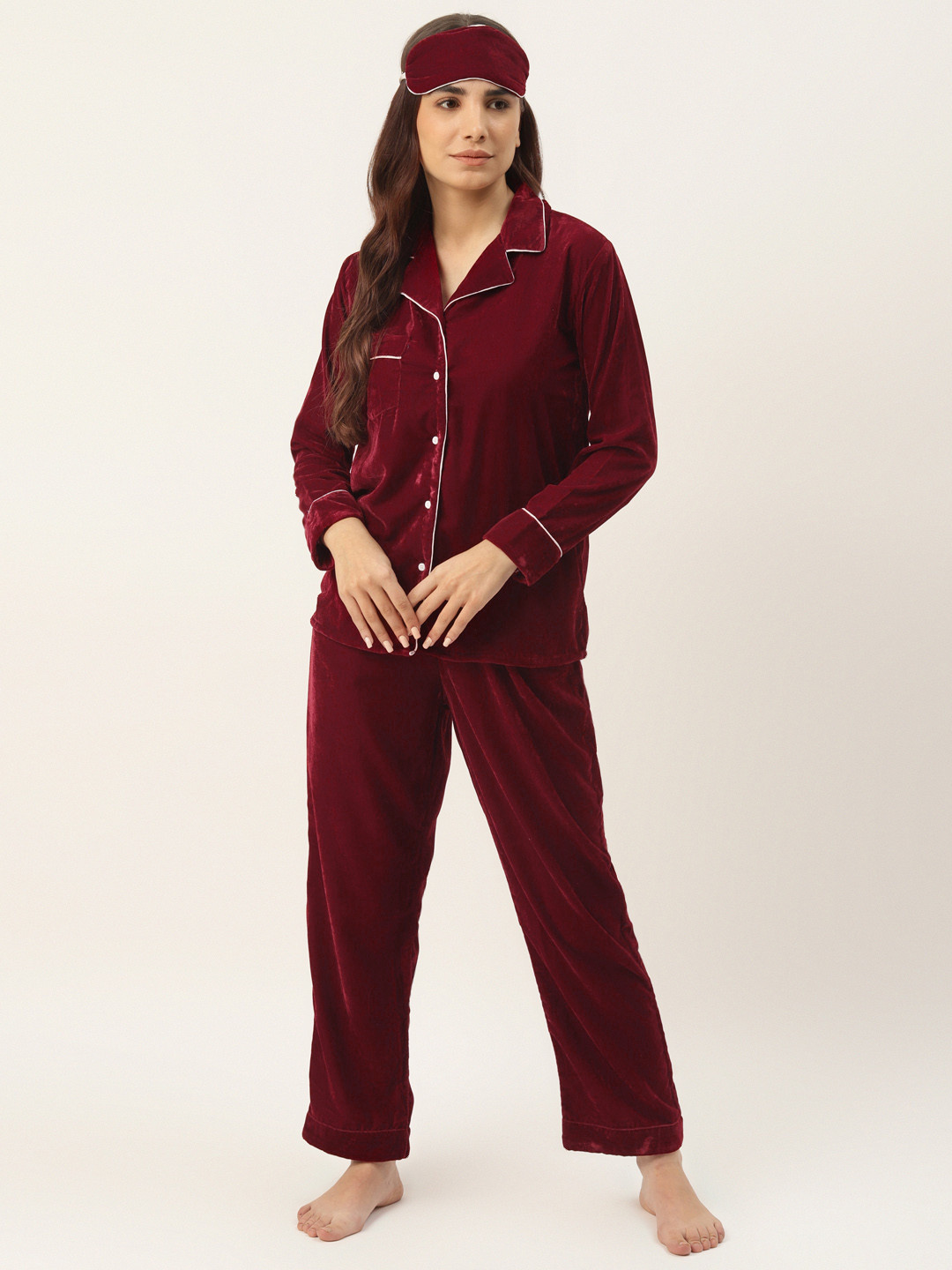 Rapra The Label Women Maroon Solid Velvet Pyjama Set