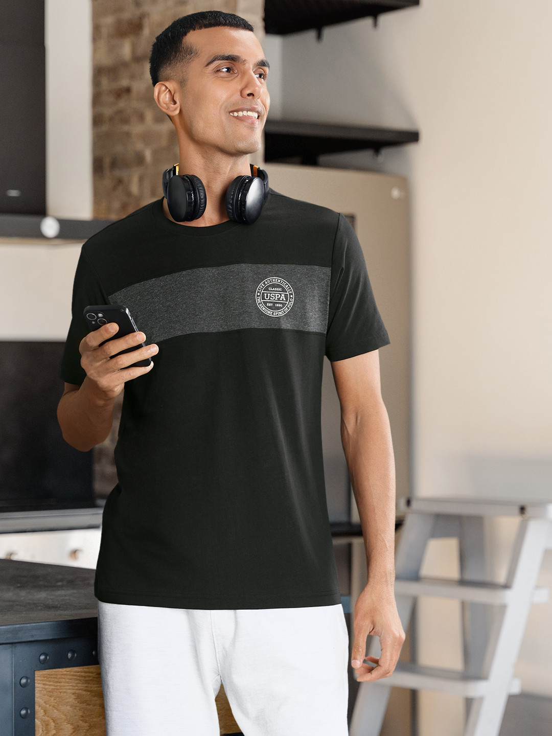 U.S. Polo Assn. Men Black & Grey Colourblocked Round Neck Lounge T-shirt