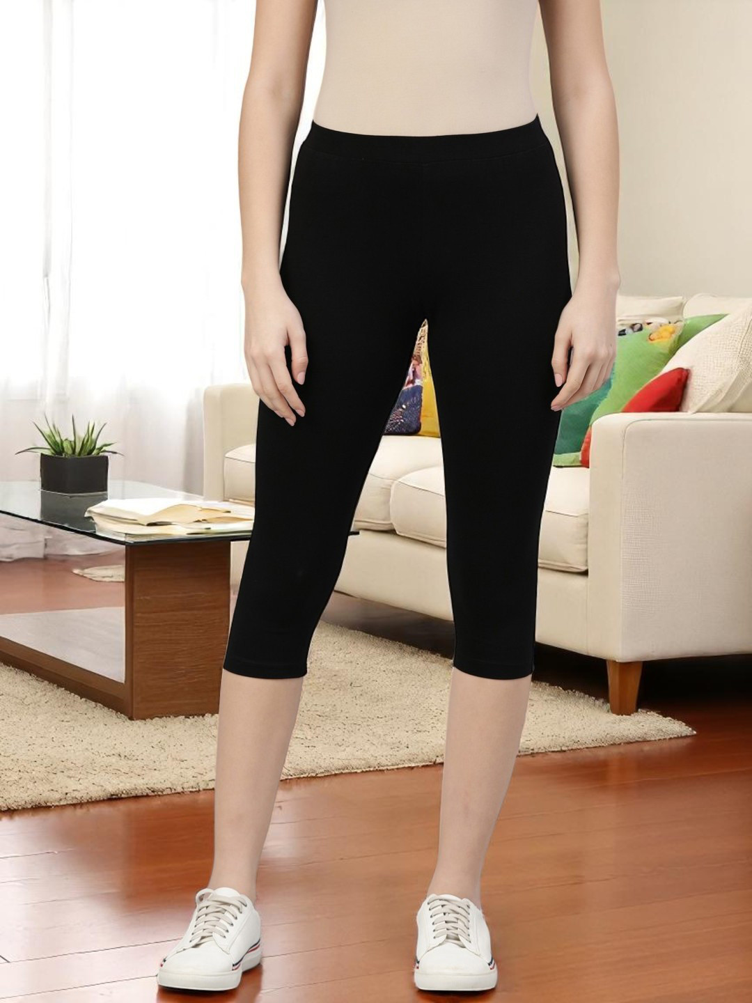 Kryptic Women Black Solid Slim Fit Capri Leggings