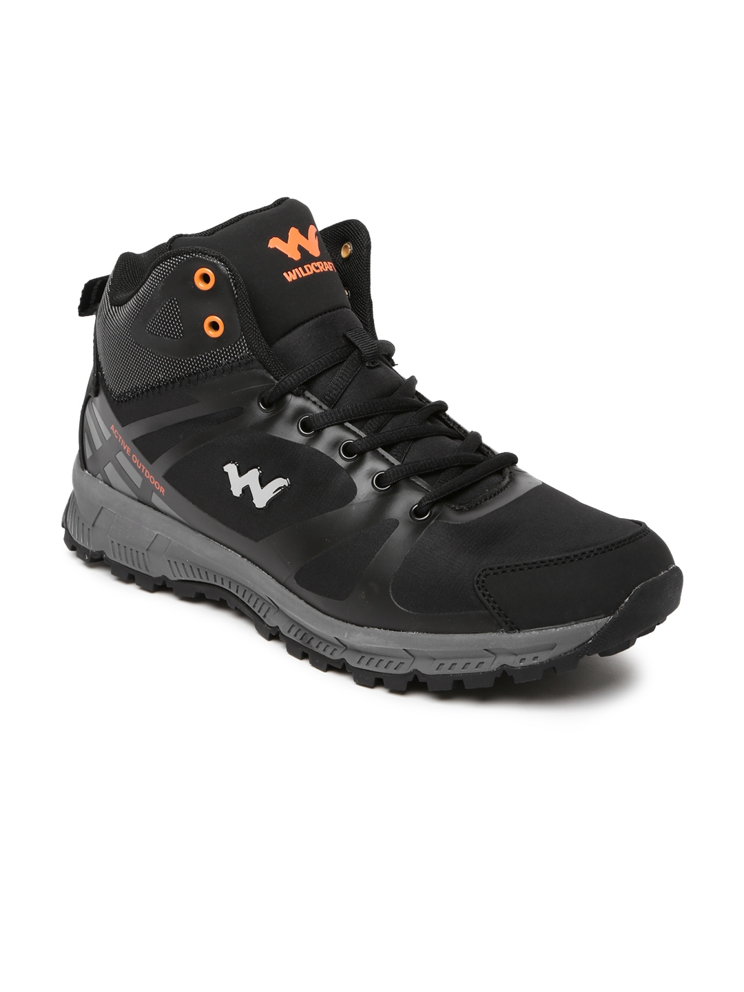 Wildcraft sports shoes shop