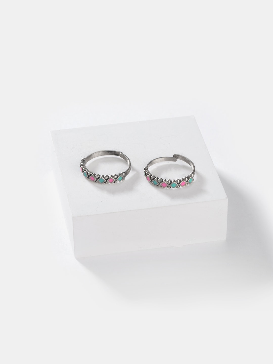 SHAYA Set Of 2 Oxidised Silver-Toned & Pink Enamelled Toe Rings
