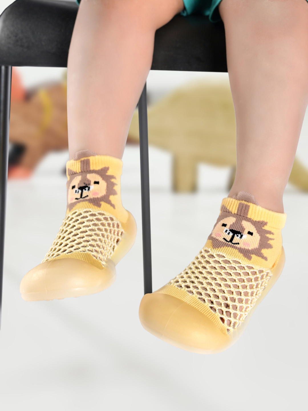 Yellow Bee Boys Yellow & Brown Patterned Anti-Skid Ankle-Length Socks