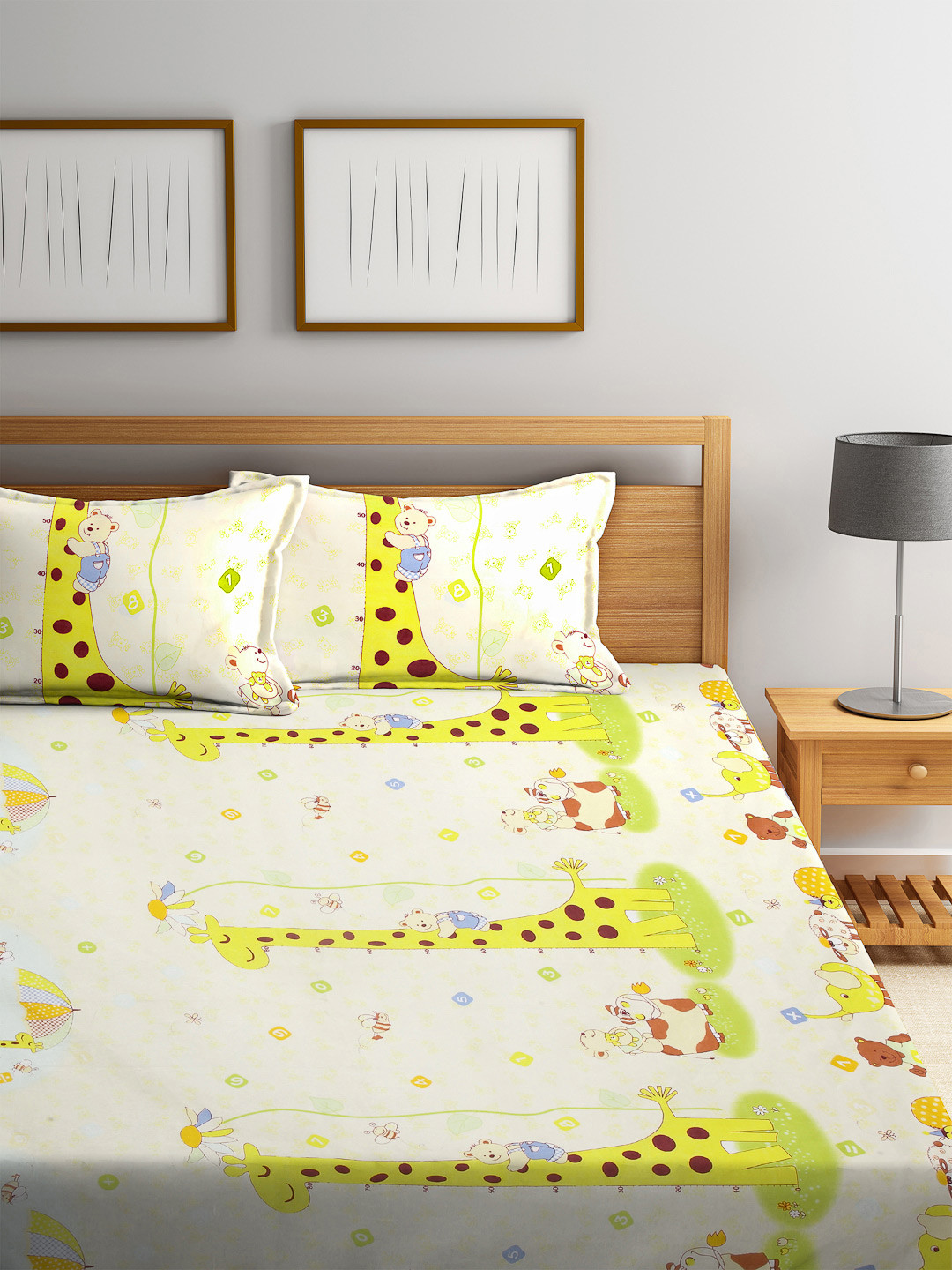 Arrabi Yellow Animal Polycotton 210 TC Fitted King Fine 2 Bedsheet with 2 Pillow Covers-98 x 87 inches