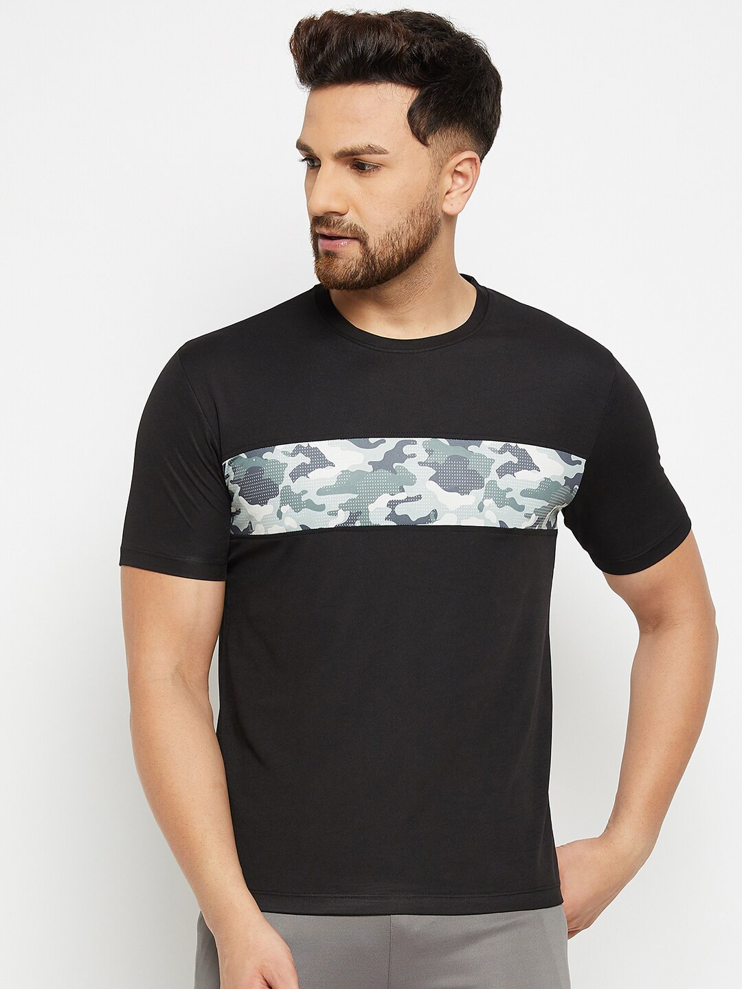 AUSTIEX Men Black Camouflage Printed Regular Fit Sports T-shirt