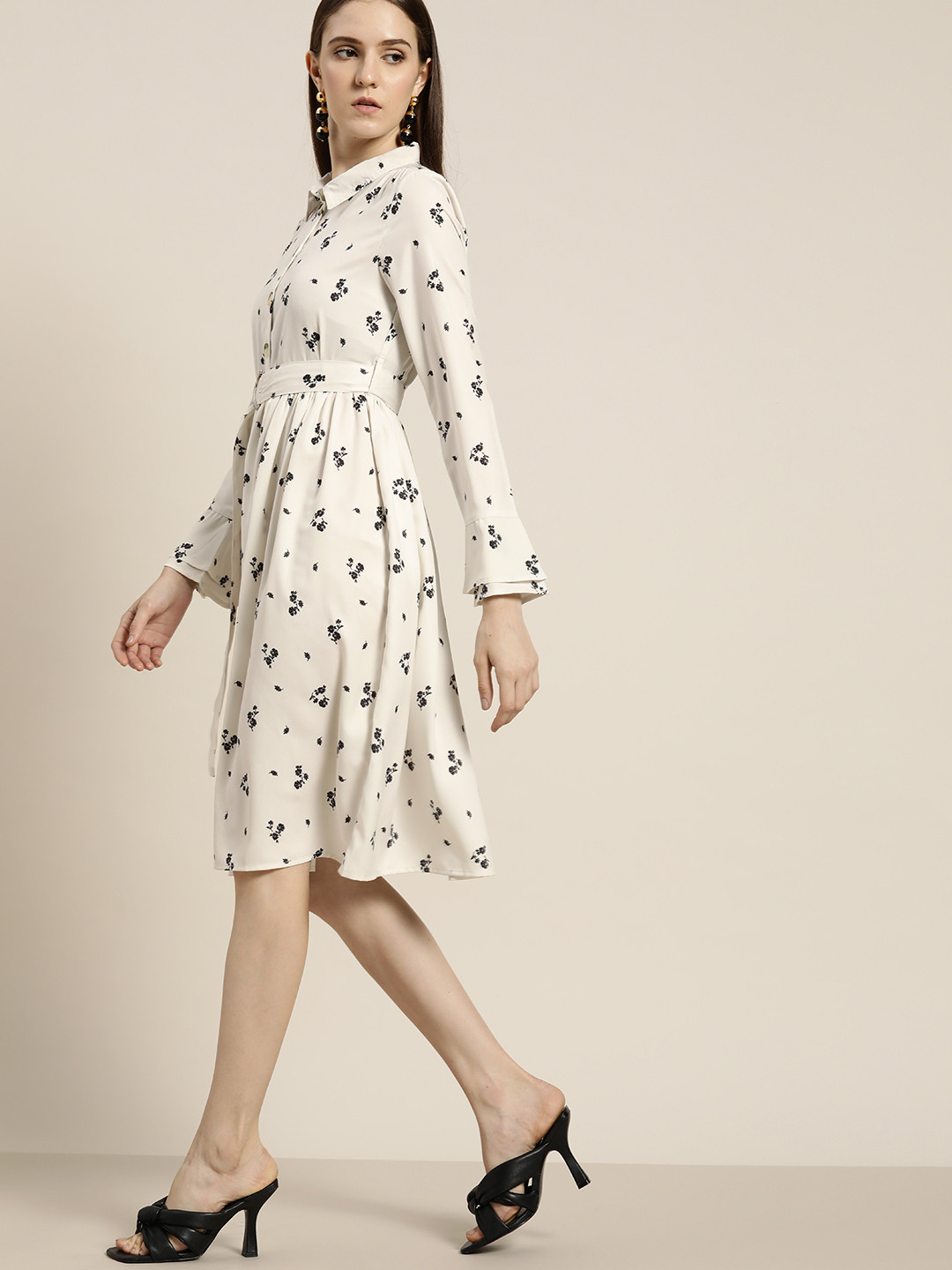 her by invictus Off White & Black Floral Shirt Dress