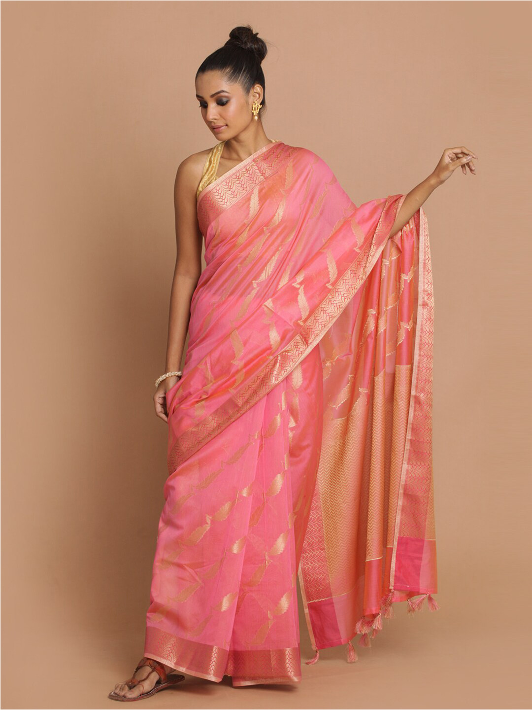 Saranee Pink & Gold-Toned Floral Zari Banarasi Saree