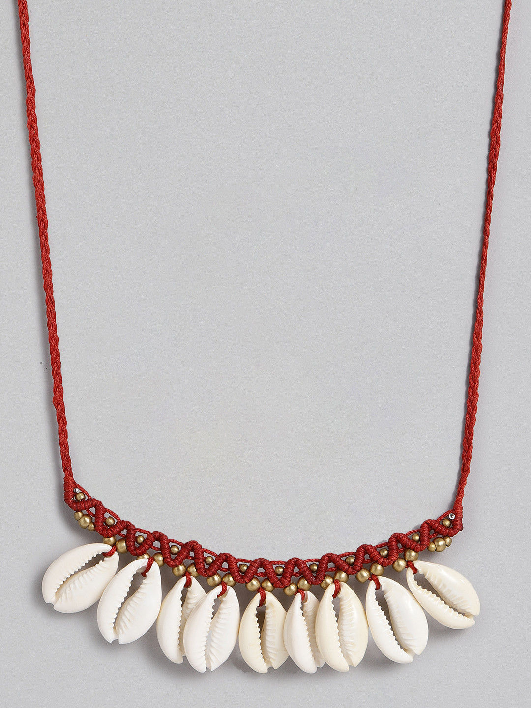 EL REGALO Maroon & Beige Big Cawrie Bohemian Necklace