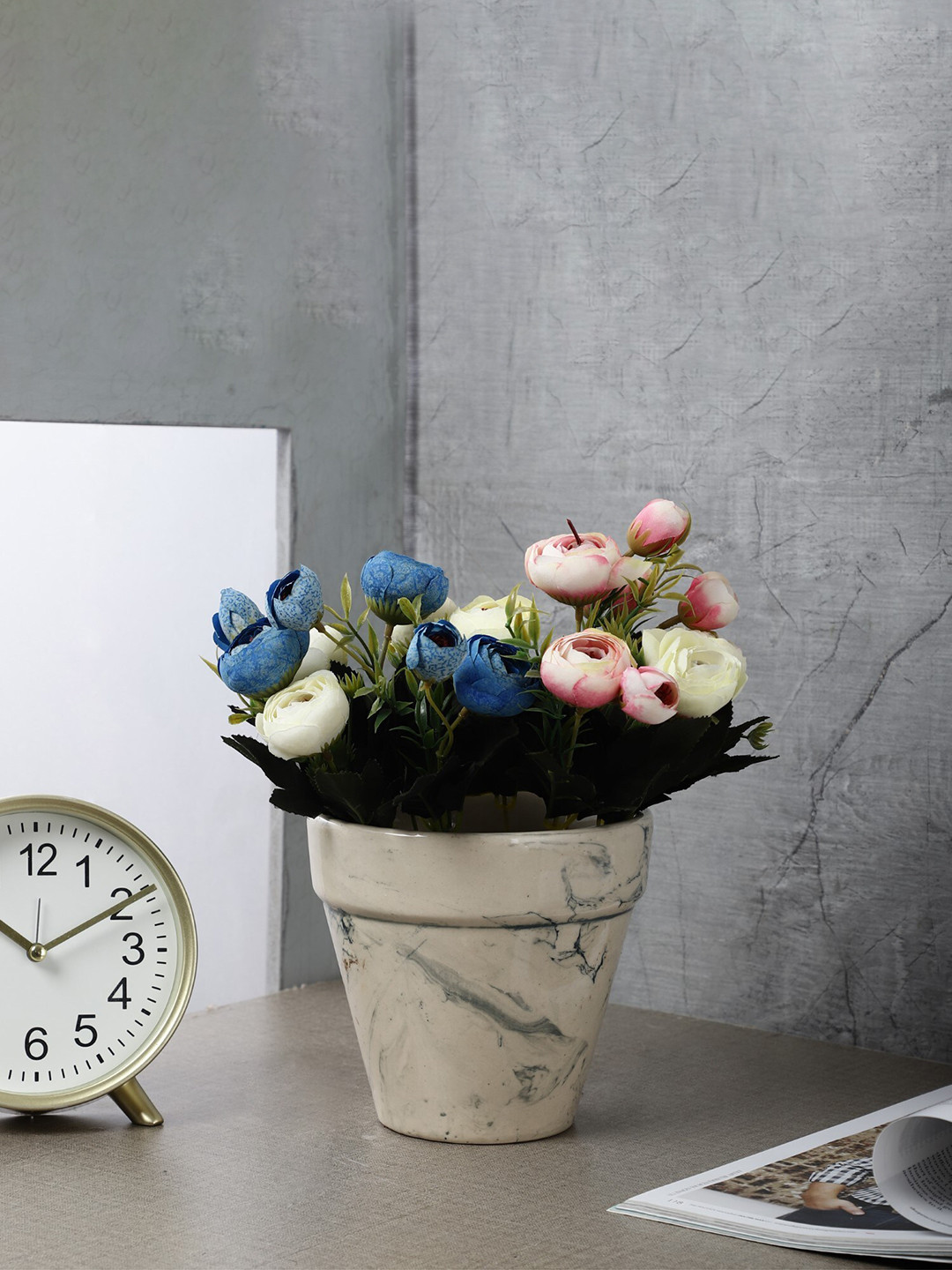 The Decor Mart Beige & Black Textured Ceramic Planter