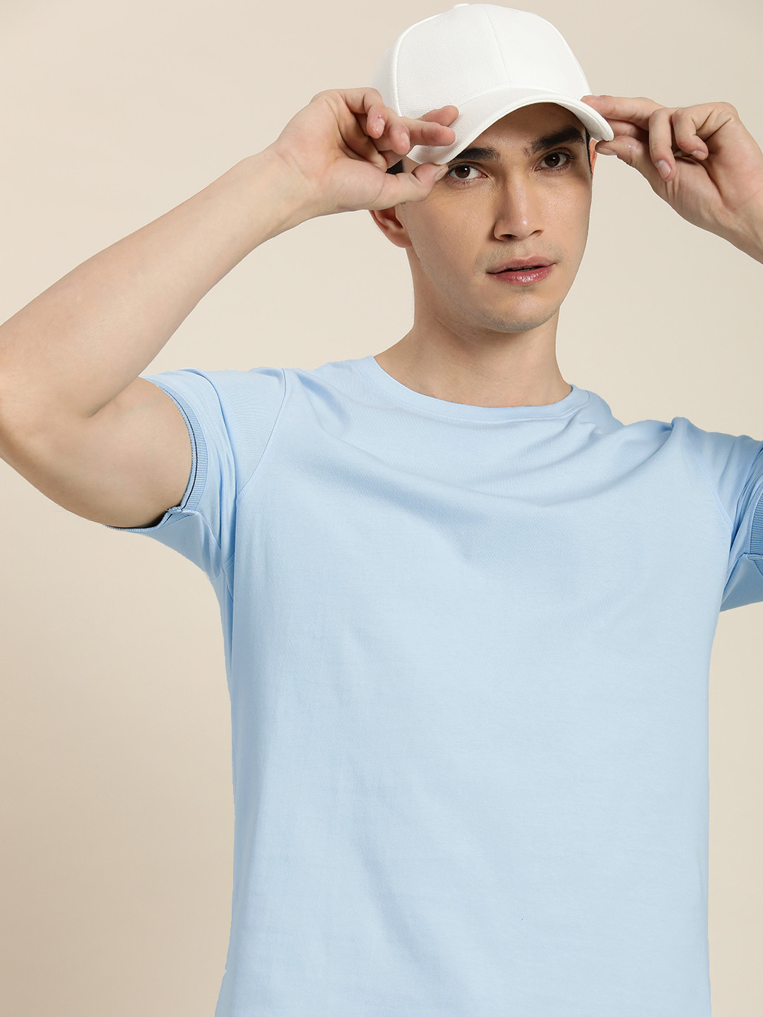 INVICTUS Men Blue Pure Cotton Slim Fit T-shirt