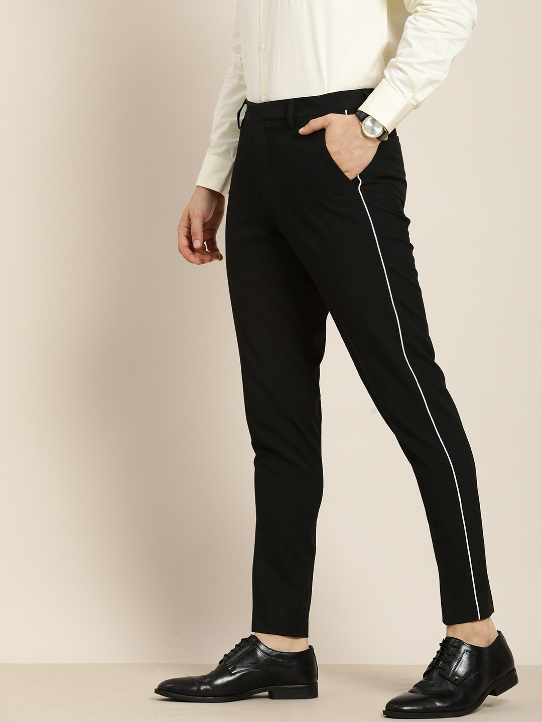 INVICTUS Men Black Solid Slim Fit Mid-Rise Semiformal Regular Trousers With Side Stripes