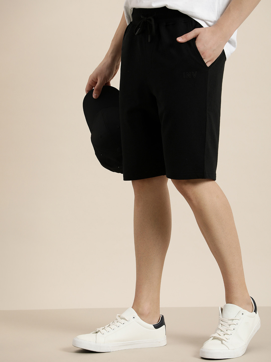 Invictus Indoor Men Solid Mid-Rise Regular Shorts