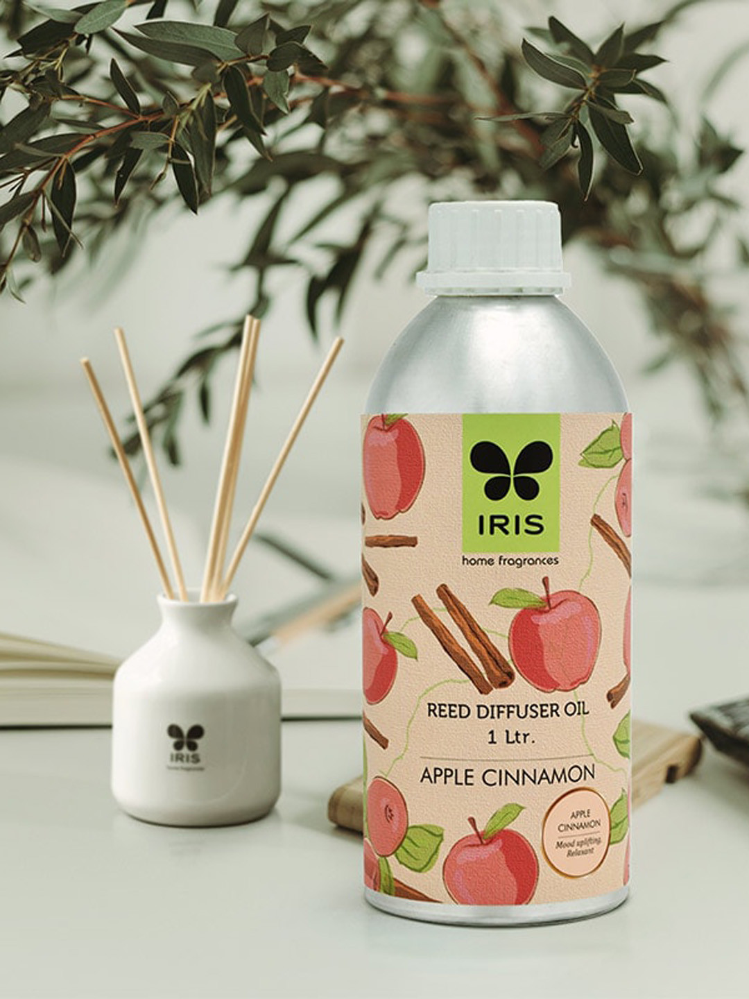 IRIS Apple-Cinnamon Reed Diffuser Oil Refill Can
