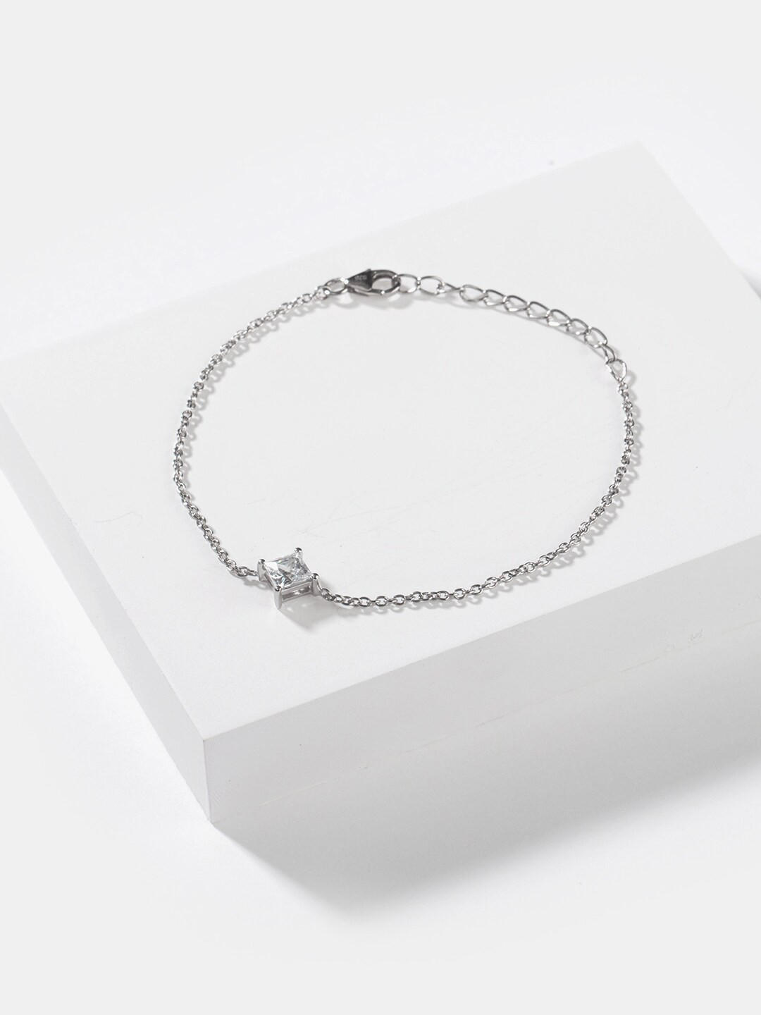 SHAYA Women Silver-Toned Dusk Till Dawn Solitaire Bracelet
