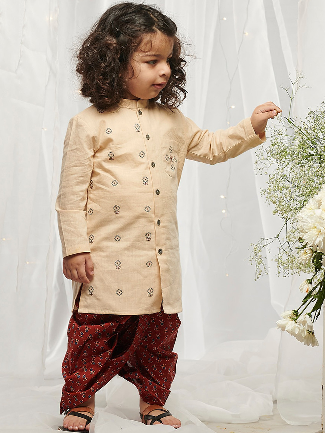Tiber Taber Boys Peach-Coloured & Maroon Embroidered Pure Cotton Kurta with Dhoti