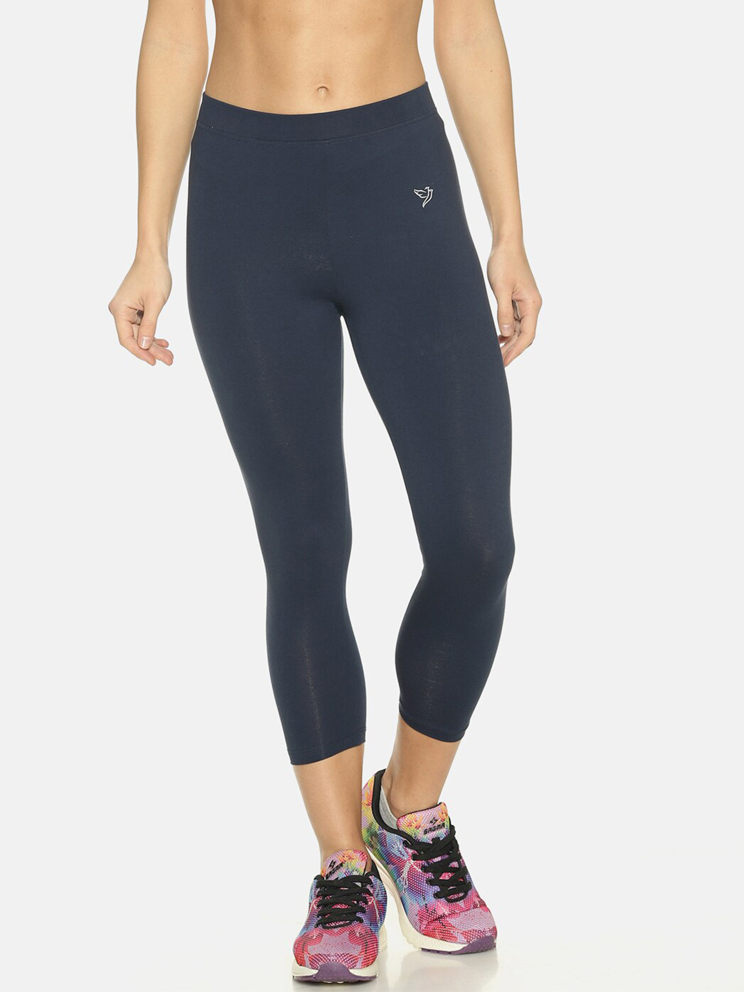 TWIN BIRDS Women Solid Skinny Fit Three-Fourth Length Stretch Cotton Capri Legging
