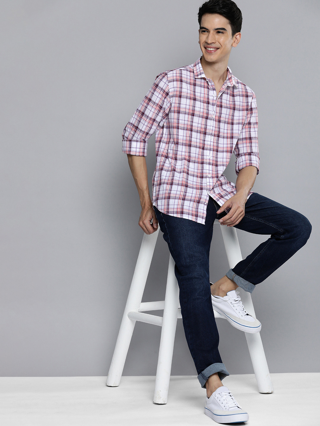 Mast & Harbour Men White and Red Tartan Checked Cotton Casual Shirt